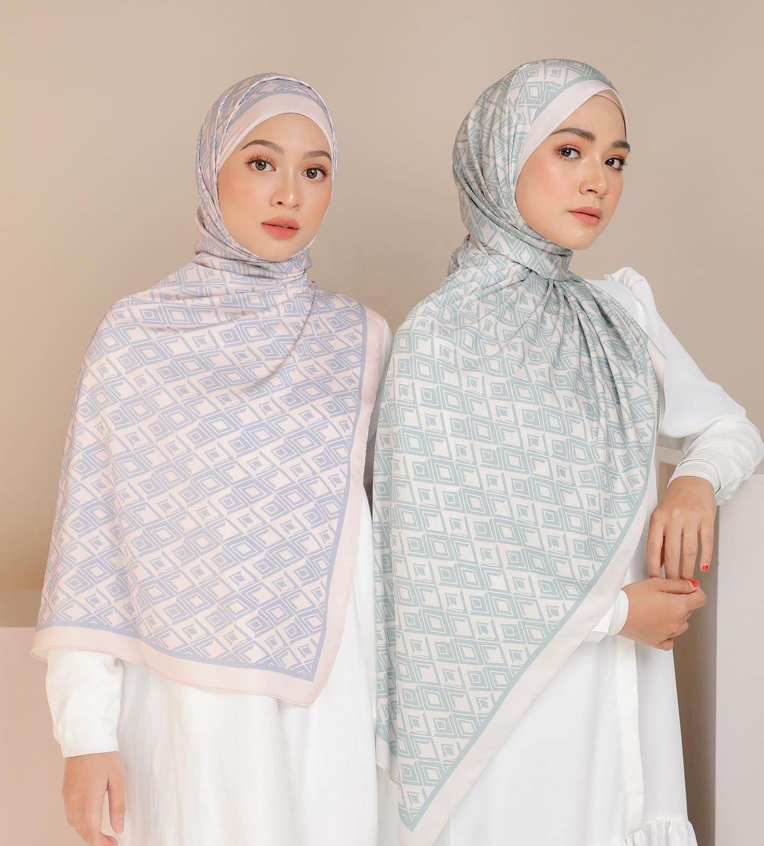 Bedruckter Satin Hijab